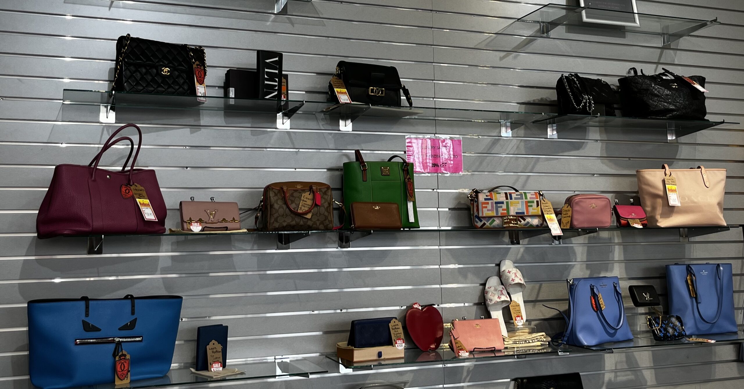 Find the Perfect Mother’s Day Gift at Capital Pawn – Stunning Jewelry, Watches & More